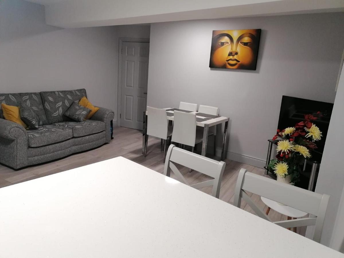 Oak House Apartment Ennis Buitenkant foto